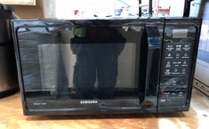 SAMSUNG MICROWAVE: LOCATION - BACK TABLES(COLLECTION OR OPTIONAL DELIVERY AVAILABLE)