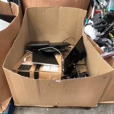PALLET OF ASSORTED TVS/MONITORS TO INCLUDE VIEWSONIC 27" GAMING MONITOR - SMASHED SALVAGE SPARES: LOCATION - MIDDLE FLOOR(COLLECTION OR OPTIONAL DELIVERY AVAILABLE)