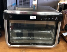 NINJA GRILL OVEN MODEL DT200UK: LOCATION - FRONT TABLES(COLLECTION OR OPTIONAL DELIVERY AVAILABLE)