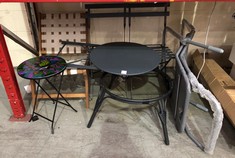 QTY OF ASSORTED GARDEN ITEMS TO INCLUDE DECORATIVE PEACOCK TABLE : LOCATION - B RACK(COLLECTION OR OPTIONAL DELIVERY AVAILABLE)