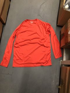 QTY OF ASSORTED ITEMS TO INCLUDE MENS RED XL SPORTS LONG SLEEVED T SHIRT RRP £241: LOCATION - F