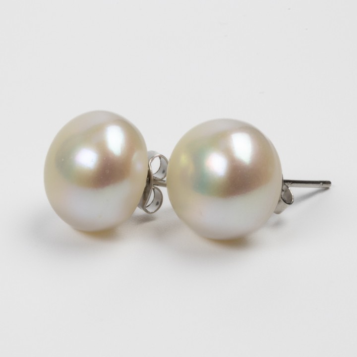 Silver White Freshwater Pearl AAA Stud Earrings, 11-12mm, 4.4g (VAT Only Payable on Buyers Premium)