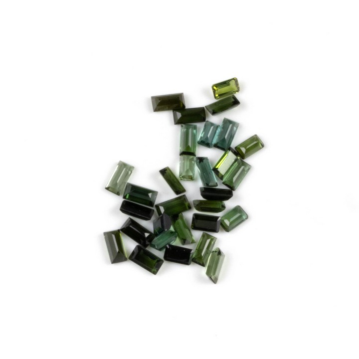 11.23ct Green Tourmaline Rectangle-cut Parcel of Gemstones, Mixed.  Auction Guide: £200-£300 (VAT Only Payable on Buyers Premium)