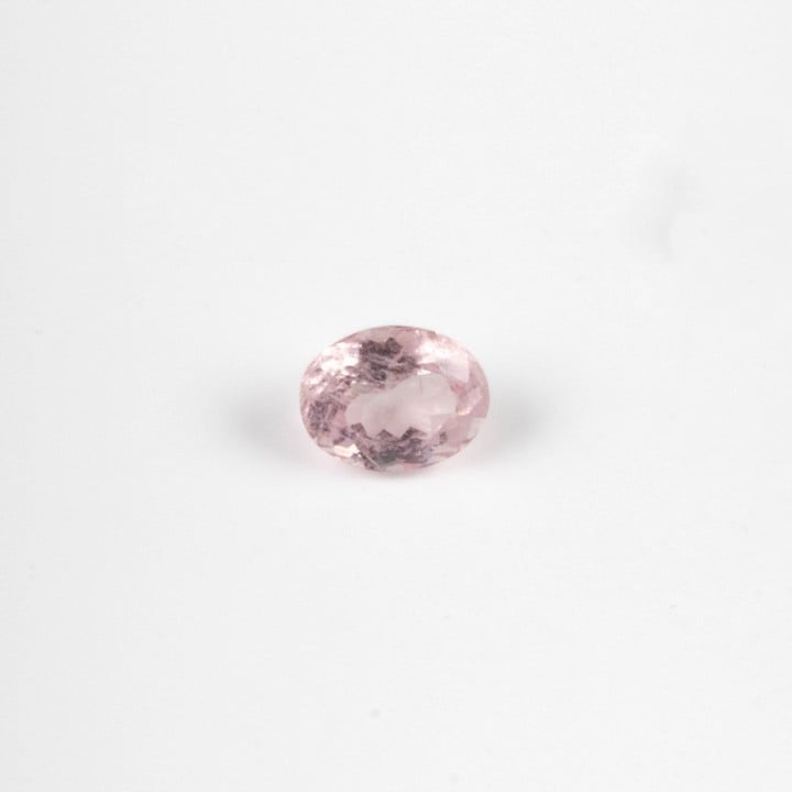 6.83ct Natural Morganite Oval-cut Single Gemstone, 13.52x10mm (VAT Only Payable on Buyers Premium)