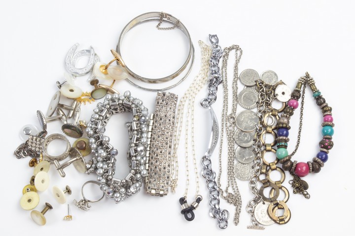 Metal Selection of Costume Jewellery (VAT Only Payable on Buyers Premium)