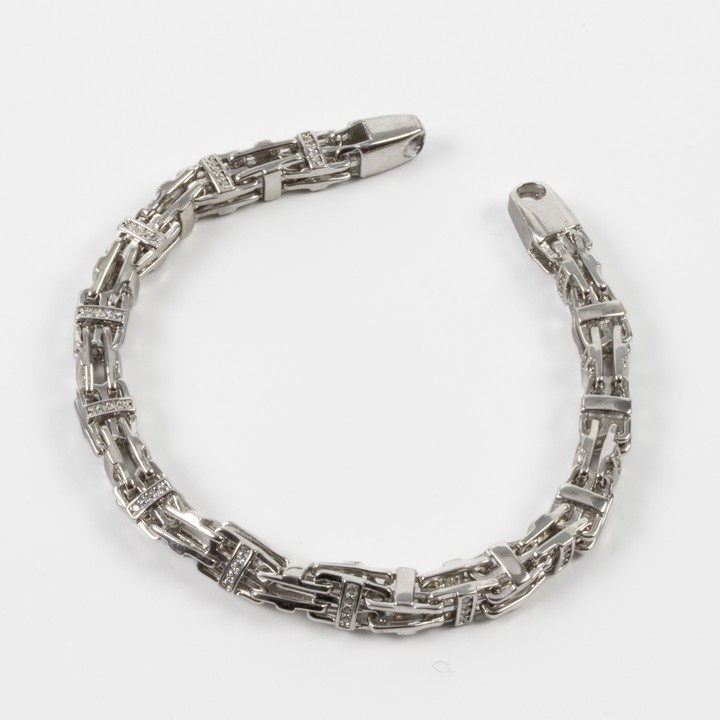 Silver Clear Stone Double Box Chain Bracelet, 20cm, 21.1g (Missing Lobster Clasp). (VAT Only Payable on Buyers Premium)