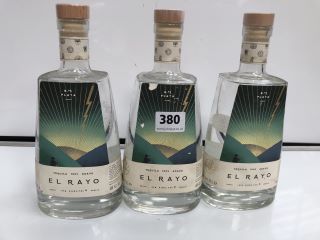 3 X BOTTLES OF EL RAYO TEQUILA 100% AGAVE 70CL ABV 40% (PLEASE NOTE: 18+YEARS ONLY. STRICTLY NO COURIER REQUESTS. COLLECTIONS MONDAY 1ST APRIL - FRIDAY 5TH APRIL 2024 ONLY)