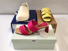 3 X ASSORTED WOMEN'S SHOES TO INCLUDE WOMEN'S ASRA EMELIE SLIDE - LEMON UK 6 (DELIVERY ONLY)