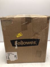 ASSORTED ITEMS TO INCLUDE FELLOWES SHREDDER. (DELIVERY ONLY)