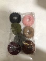 31 X WHALINE BIRDS NEST HAIR CLIPS 7PIECES PER PACK . (DELIVERY ONLY)