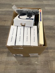 BOX OF ASSORTED ITEMS TO INCLUDE SANDSTORM BLUETOOTH HEADSET. [JPTC64936]