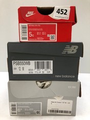 3 X ASSORTED CHILDREN'S FOOTWEAR TO INCLUDE NIKE AIR FORCE 1 07 WHITE TRAINERS - SIZE 4 (DELIVERY ONLY)