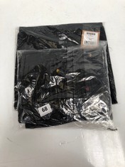 THE NORTH FACE SHORT SLEEVE SIMPLE DOME T-SHIRT BLACK - SIZE M TO INCLUDE THE NORTH FACE DREW PEAK LIGHT PULLOVER HOODIE BLACK - SIZE L (DELIVERY ONLY)