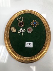 5 X ANTIQUE BROOCHES ON STAND (DELIVERY ONLY)
