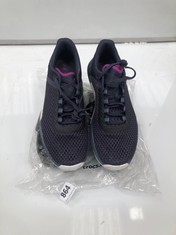UNDER ARMOUR TRAINERS IN DARK PURPLE/NAVY UK 8.5 TO INCLUDE CROCS CLASSIC CLOG - CHOCOLATE UK M8/W9 (DELIVERY ONLY)