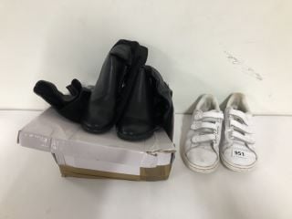 2 X ASSORTED ITEMS INC ADIDAS STAN SMITH TRAINERS SIZE: 6 UK