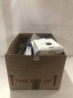 BOX OF ASSORTED ITEMS TO INCLUDE HIGH QUALITY STAR PROJECTOR