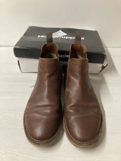 HUSH PUPPIES MEN'S SHAUN LEATHER CHELSEA SHOES IN BROWN UK SIZE 10