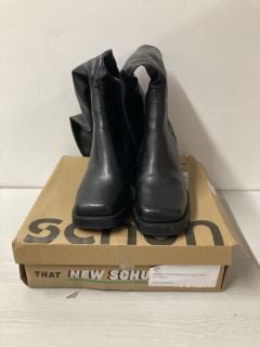 SCHUH DANIELLE BOOTS IN BLACK UK SIZE 8