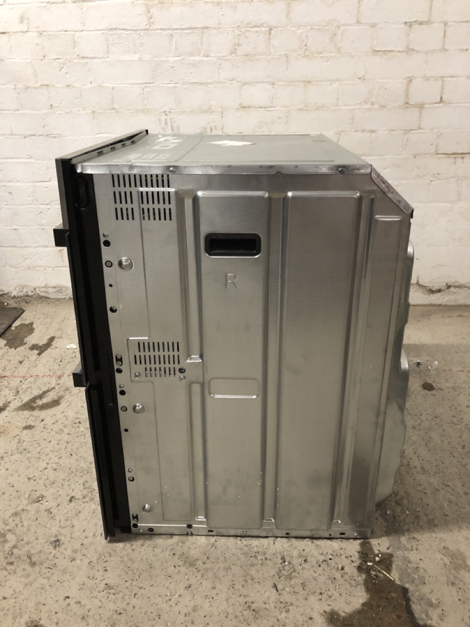 John Pye Auctions LOGIK INTEGRATED DOUBLE OVEN MODEL LBUDOX23