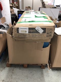 PALLET OF ASSORTED ITEMS INC BOX OF PHONE CASES