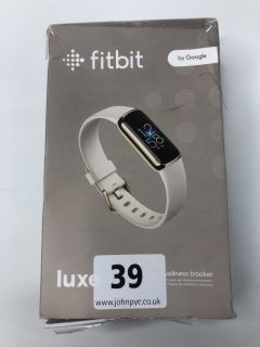 FITBIT LUXE FITNESS + HEALTH TRACKER IN SILVER: MODEL NO FB422 (WITH BOX)  [JPTN37810]
