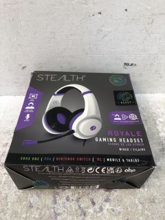 6X HEADPHONES/HEADSETS TO INCLUDE STEALTH ROYALE GAMING HEADSET - APPROX RRP £200