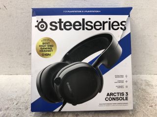 10X HEADPHONES/HEADSETS TO INCLUDE STEELSERIES ARCTIS 3 CONSOLE HEADSET - APPROX RRP £200