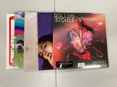 5 X VINYL BY VARIOUS ARTISTS INCLUDING ROLLING STONES - LOCATION 14B.