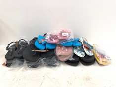 QUANTITY OF HAVAIANAS FLIP-FLOPS INCLUDING VARIOUS MODELS AND SIZES - LOCATION 51C.