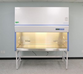 THERMO SCIENTIFIC 1300 SERIES BIOLOGICAL SAFETY CABINET SERIAL NUMBER 42736807 EST RRP £8,000