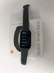 XIAOMI REDMI SMART BAND 2 SMARTWATCH IN BLACK. (WITH BOX. NO CHARGER, LED SCREEN DAMAGED (COLOURED STRIPES). THE SCREEN IS DETACHED FROM THE BASE) [JPTZ5121]