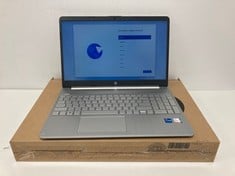 HP 15S-FQ4088NS 500 GB LAPTOP IN SILVER. (WITH BOX AND CHARGER). I7-1195G7, 16 GB RAM, [JPTZ5095].
