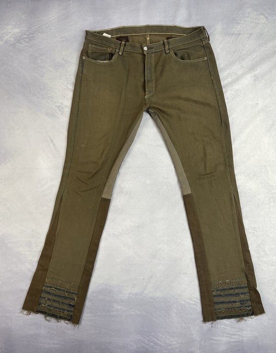Levis 501 Custom Jeans - Size 38/30 (VAT only payable on Buyers Premium)