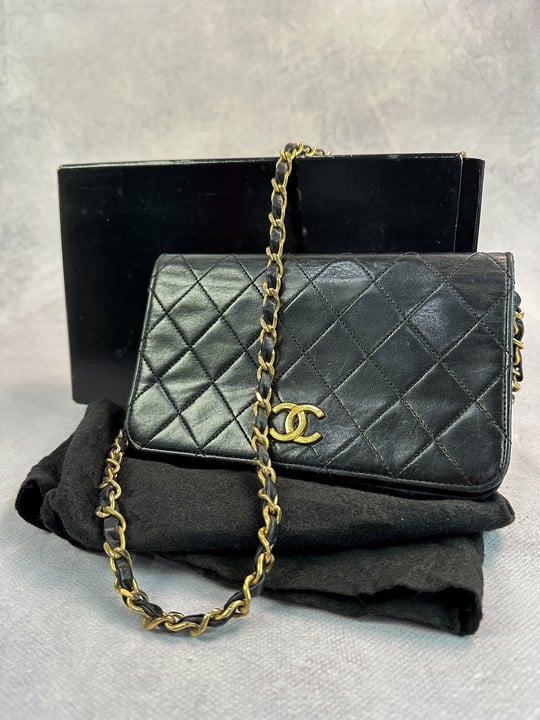 Chanel Mini Flap Bag, with Dust Pouch and Box - Dimensions Approximately 19x12x6cm (VAT only payable on Buyers Premium)