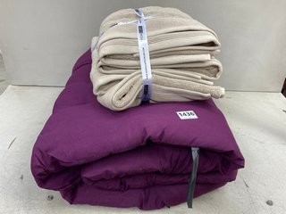 HOMESCAPES BUNDLE OF TOWELS IN CREAM TO INCLUDE PURPLE SUN LOUNGER CUSHION: LOCATION - E1