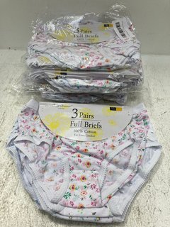 QTY OF FULL BRIEFS 100 % COTTON 111/117 CM IN WHITE FLORAL: LOCATION - H 1