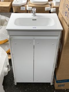 (COLLECTION ONLY) FLOOR STANDING 2 DOOR SINK UNIT IN WHITE WITH 515 X 365MM 1TH CERAMIC BASIN COMPLETE WITH MONO BASIN MIXER TAP & CHROME SPRUNG WASTE - RRP £705: LOCATION - A7
