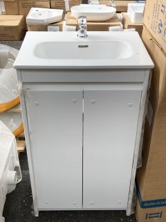 FLOOR STANDING 2 DOOR SINK UNIT IN WHITE WITH 515 X 365MM 1TH CERAMIC BASIN COMPLETE WITH MONO BASIN MIXER TAP & CHROME SPRUNG WASTE - RRP £705: LOCATION - A7