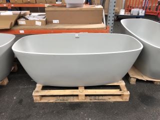 VICTRION VIVE BATH 1610 X 750MM FREESTANDING DOUBLE ENDED SOLID CONSTRUCTION BATH IN INDUSTRIAL GREY (105KG) - RRP £3873: LOCATION - B1
