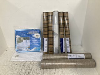 QTY OF ASSORTED HOUSEHOLD ITEMS TO INCLUDE FRESCO WOODEN SLATS WALLPAPER ROLL: LOCATION - WA3