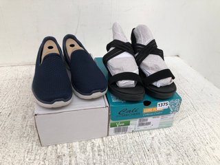 2 X ASSORTED SKECHERS FOOTWEAR IN SIZE UK8 TO INCLUDE RUMBLE WEDGE SANDALS IN BLACK: LOCATION - D10