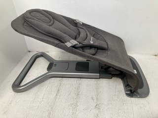 ERGOBABY 3-IN-1 EVOLVE BOUNCER IN CHARCOAL GREY - RRP: £190.00: LOCATION - WA8