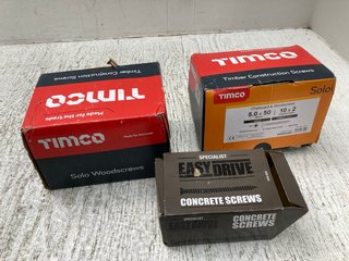 3 X ASSORTED DIY ITEMS TO INCLUDE BOX OF TIMCO SOLO WOODSCREWS: LOCATION - B8