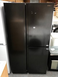 SAMSUNG RS8000 9 SERIES AMERICAN FRIDGE FREEZER WITH BEVERAGE CENTRE IN BLACK - RRP £1699: LOCATION - A4