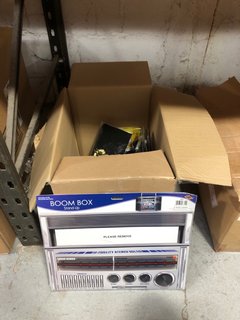 BOX OF ASSORTED COSTUME ITEMS TO INCLUDE BOOMBOX STAND UP: LOCATION - A16