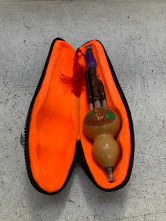 GOURD FLUTE HULUSI WITH CASE: LOCATION - D2