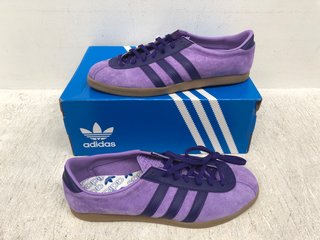 ADIDAS LONDON SUEDE LACE UP TRAINERS IN PURPLE SIZE: 9: LOCATION - C7