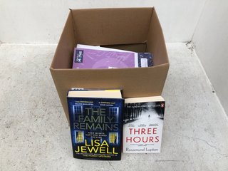 QTY OF ASSORTED BOOKS TO INCLUDE THE FAMILY REMAINS BY LISA JEWELL: LOCATION - C2