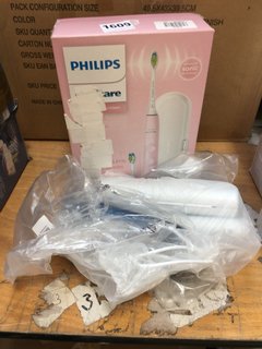 QTY OF ASSORTED ELECTRIC TOOTHBRUSHES TO INCLUDE PHILIPS 5100 PROTECTIVE CLEAN ELECTRIC TOOTHBRUSH: LOCATION - A5T2